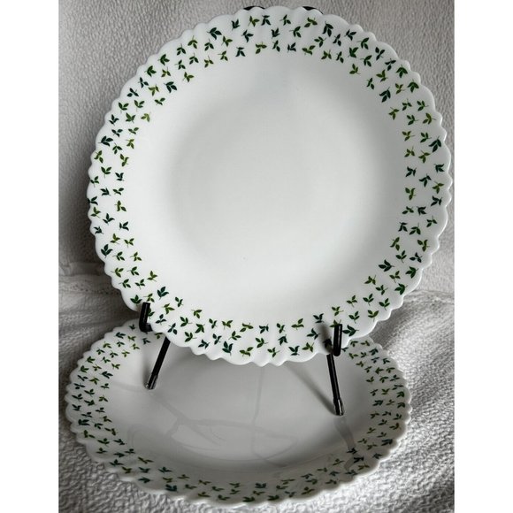 Larah By Borosil (2) Dinner Plates 10”W Sage Silk Opalware  100% Vegan Excellent - Picture 1 of 13